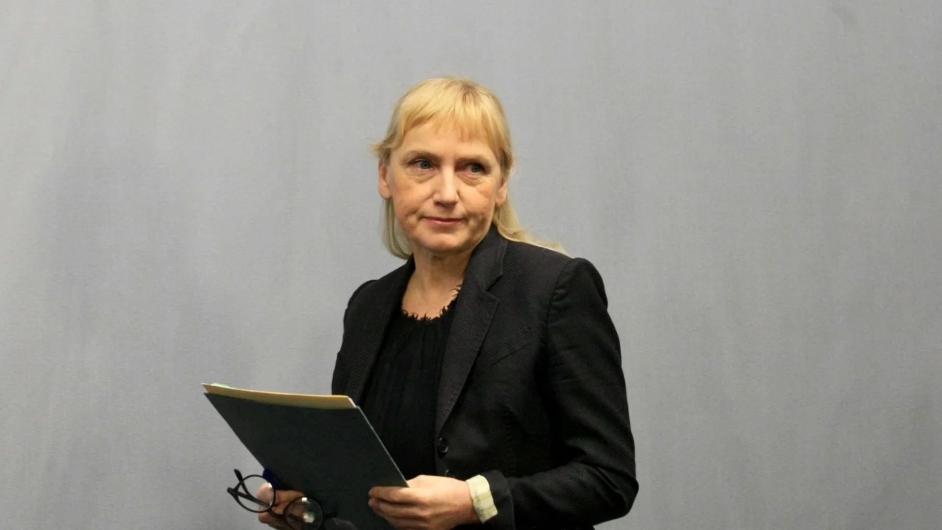 Елена Йончева ще е ротационен евродепутат - всяка година от различна партия