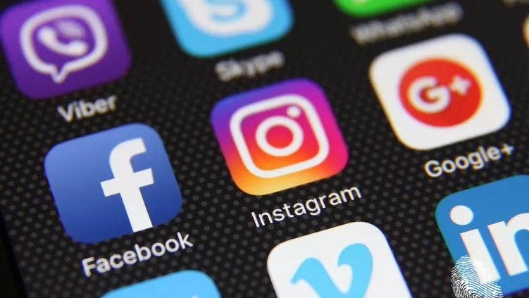 Facebook и Instagram отново се сринаха