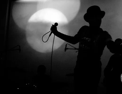 Babyface Clan на една сцена с The Raveonettes