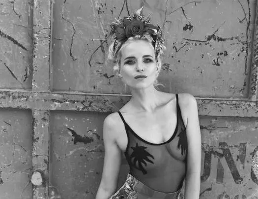 Нова песен от Kyla La Grange