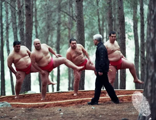 Според размера
