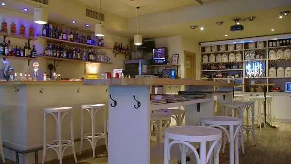 Memento (Beach bar)