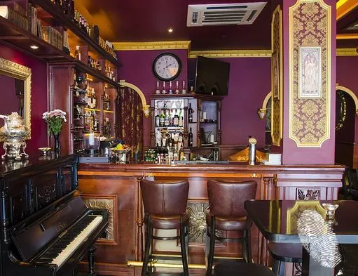 Club Renaissance