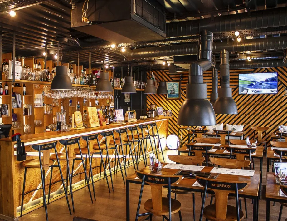 По бирено време в BeerBox Grill&Beer