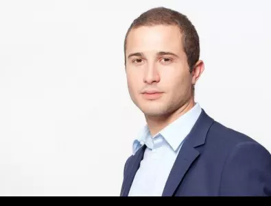 #София вкъщи - Спортният журналист Иван Боянов: Тъжно ми е, че няма футбол, но се утешавам с позитивни мисли и Лед Цепелин