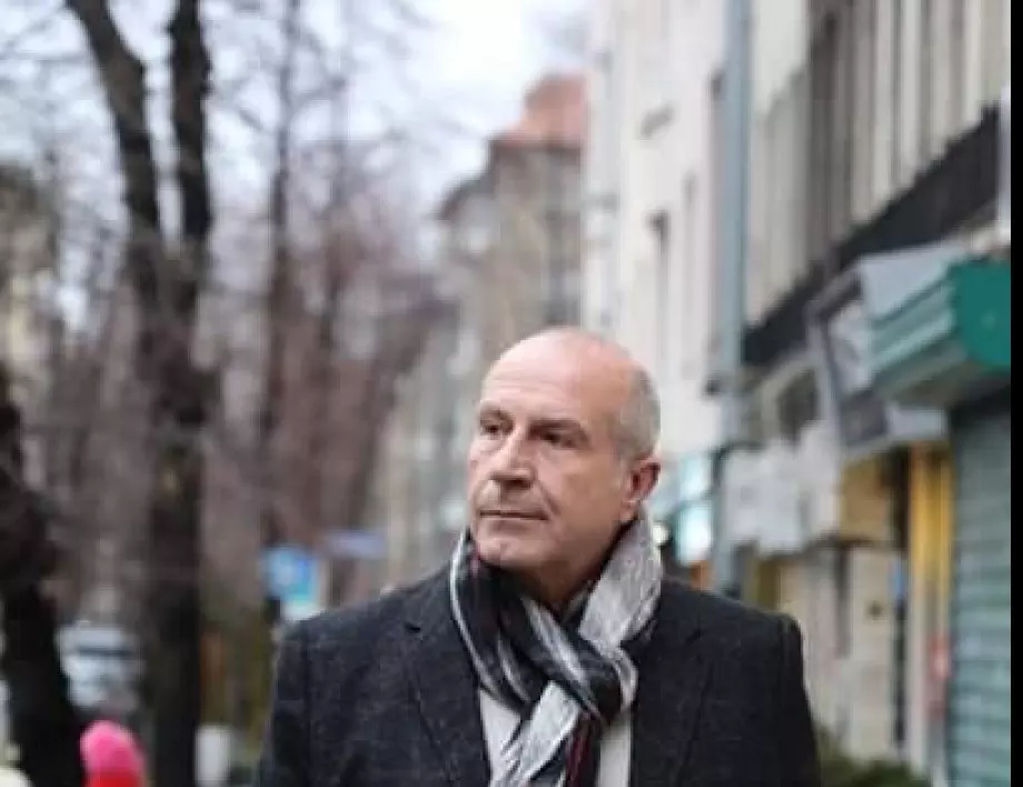 #София вкъщи - Актьорът Добрин Досев: Уча нови текстове, гледам 