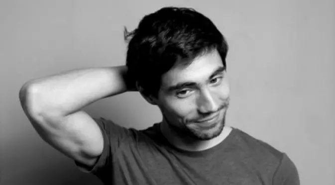 #София вкъщи - Актьорът Йордан Върбанов: Гледам пиано концерти, чета Йордан Радичков и правя йога