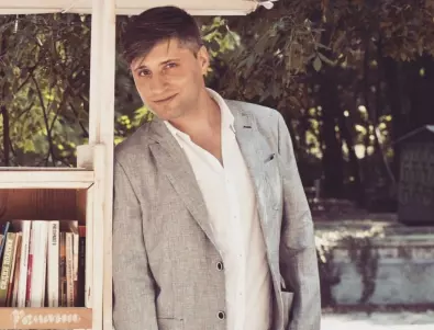 Озвучаващият актьор и музикант Момчил Степанов: Музиката е част от мен още преди да проговоря