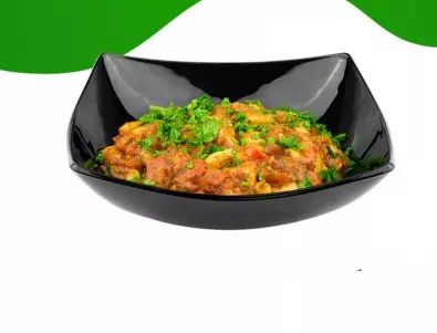 Вкусна бобена салатка