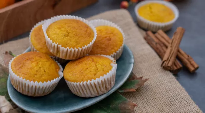 Най-вкусните ябълкови кексчета, които направо се топят в устата