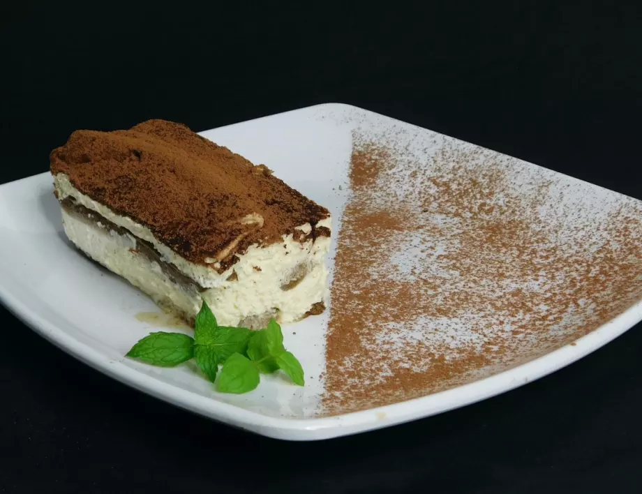 Тирамису с готов крем и без печене - бързо, лесно и вкусно