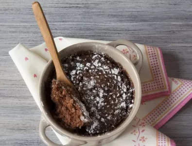 Апетитен кекс с лимонови корички 