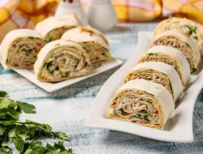 Невероятно вкусно руло с картофи и тиквички с плънка от сирене