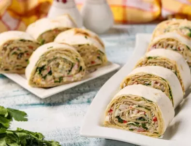 Вкусни рулца от крема сирене и тиквички 