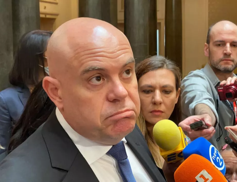 ТЕСТ: Можеш ли да правиш могъща петорна експертиза като прокуратурата? 