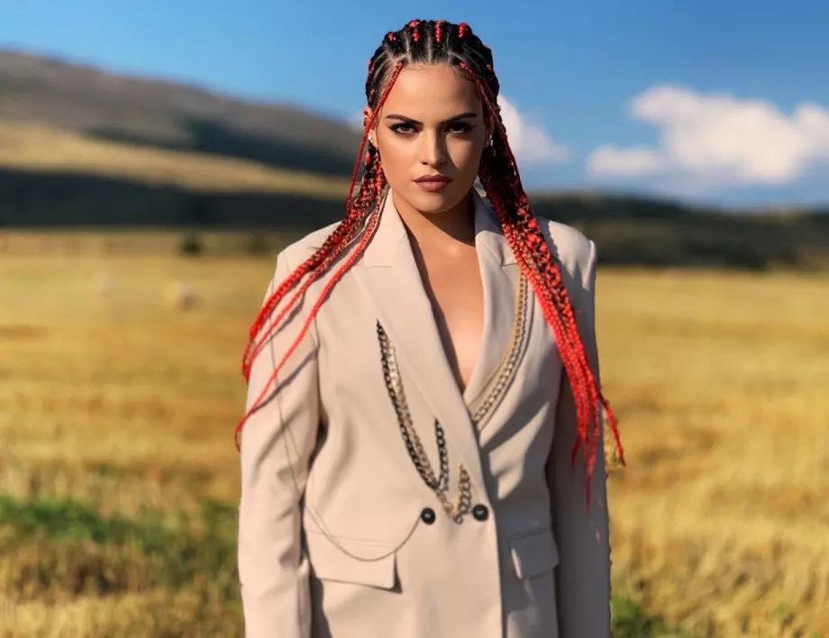5 най-важни песни в живота на певицата Яна Маринова