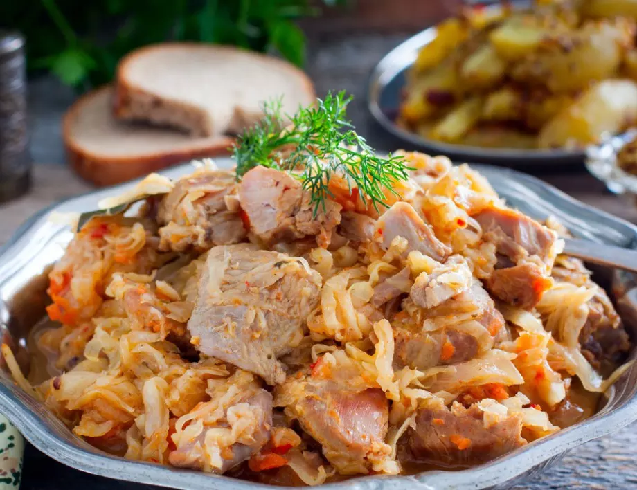 Пилешко с кисело зеле и ориз
