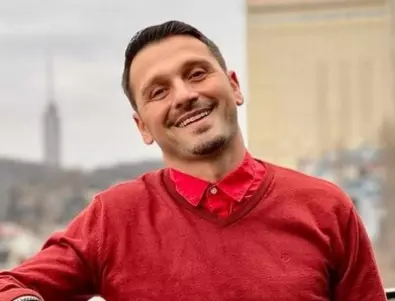 Няма да повярвате каква е истинската възраст на Александър Сано! (СНИМКИ)