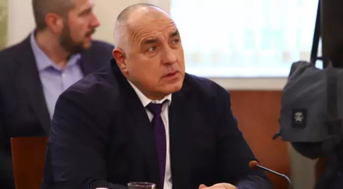 Кметът на Пловдив ще бъде избран чрез дузпи на двата стадиона, Борисов ще е в ложата