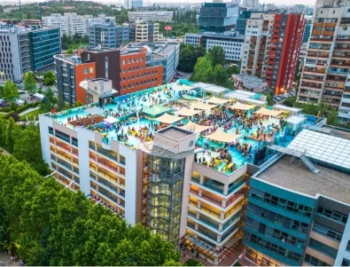 The Rooftop BPS: Графити, музика и залези от седмия етаж
