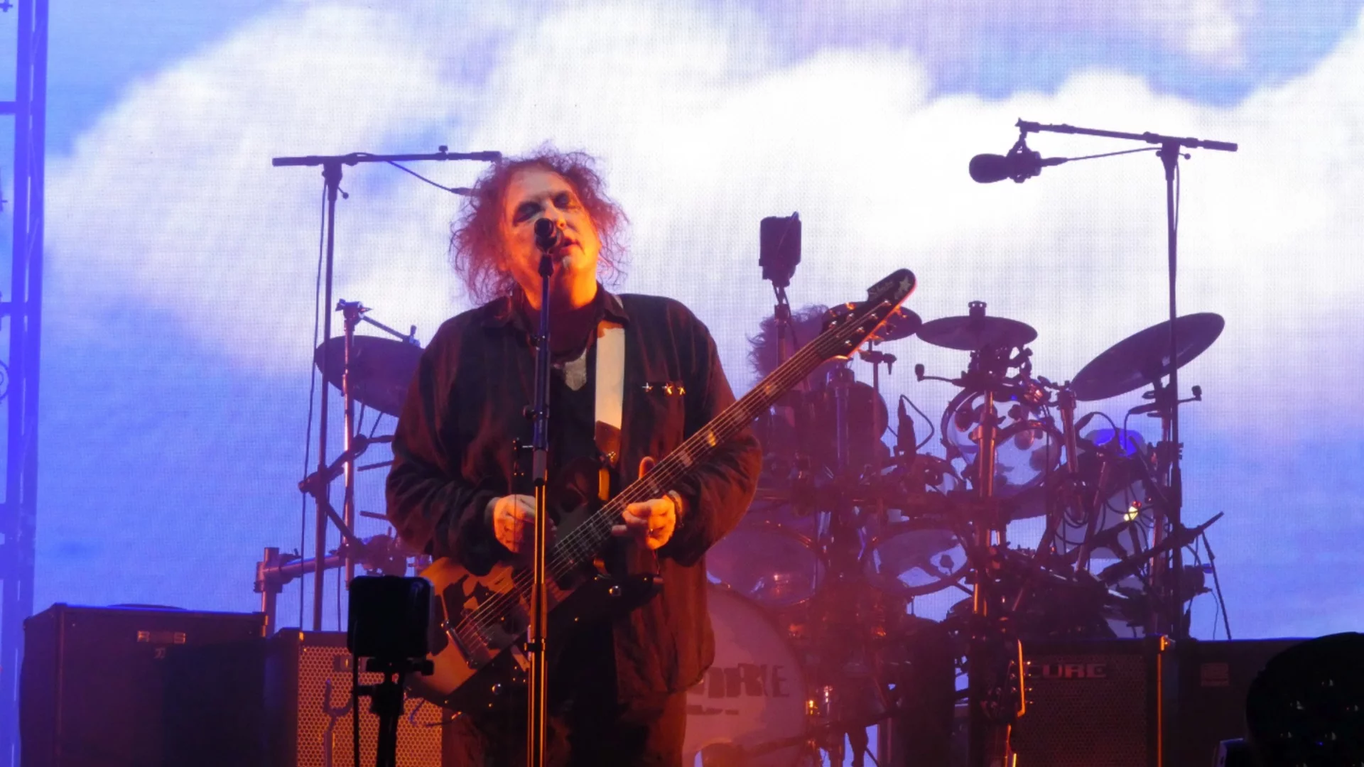 Изключителни, вечни, обичани: The Cure откриха първото издание на PHILLGOOD